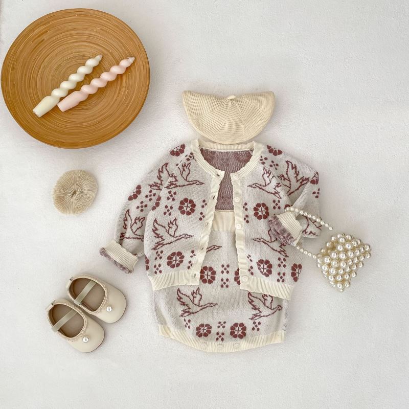 2025秋新入荷★ベビー服　ロンパース&カーディガン分けて★66cm〜100cm
