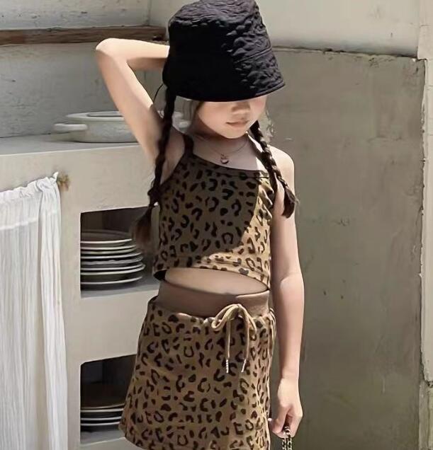 「2025」子供服★トップス+スカート★セットアップ★ヒョウ柄★90cm〜140cm