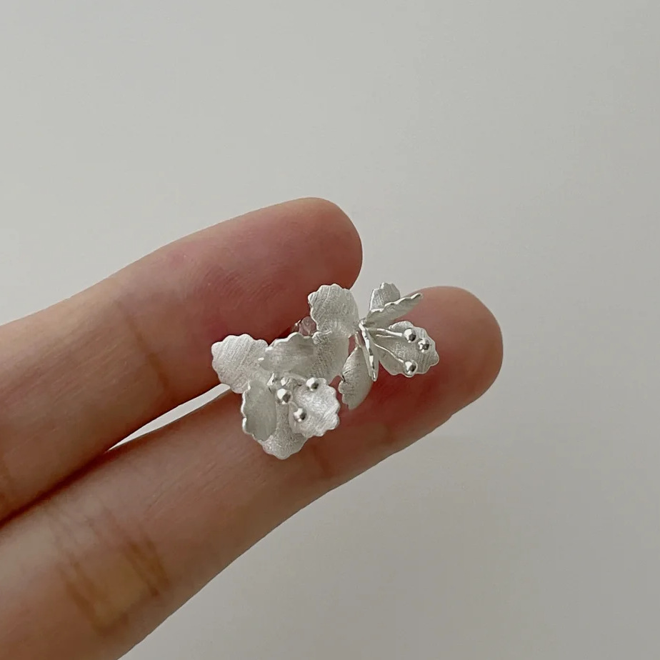 ★お洒落　飾り物★アクセサリー★レディース　ピアス★