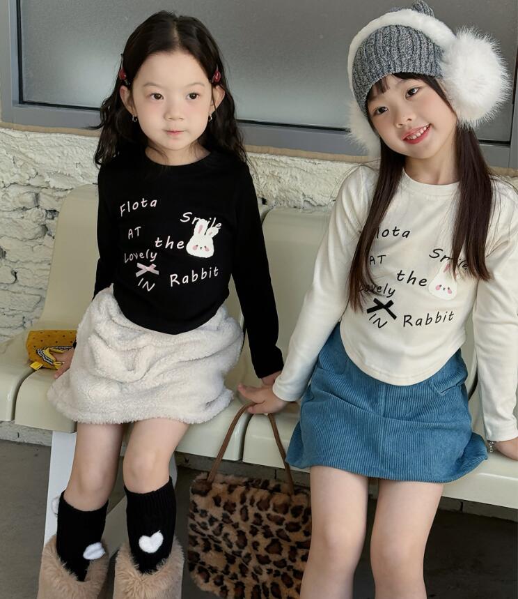 2025冬新品Y★子供服　トップス★90cm〜150cm 2色