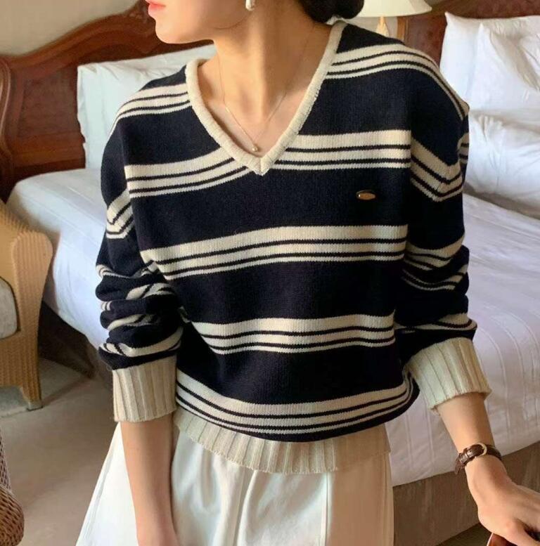 2025新型★レディース服　セーター★ 3色