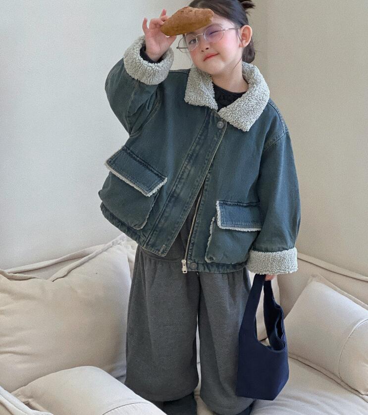 2025新品★子供服 　コート&ズボン分けて★90cm〜150cm