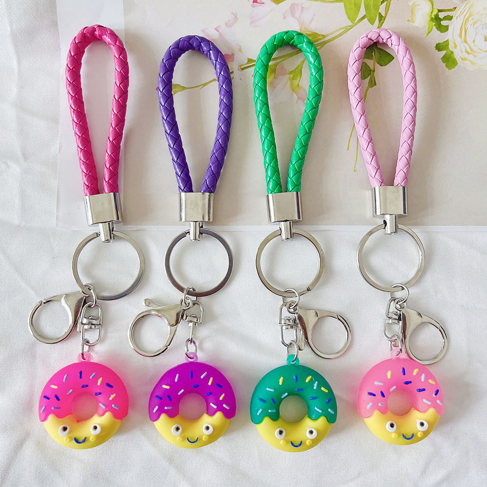 ★可愛いキーホルダー　装飾品★キーチェーン★バッグチャーム