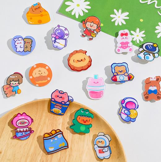 超安い★大人気★安全ピン　プローチ　玩具★