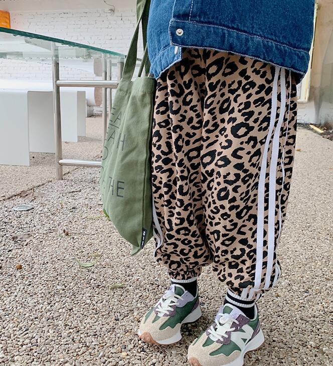 ※新品★子供服　裏起毛付きズボン　豹柄★80-130cm★