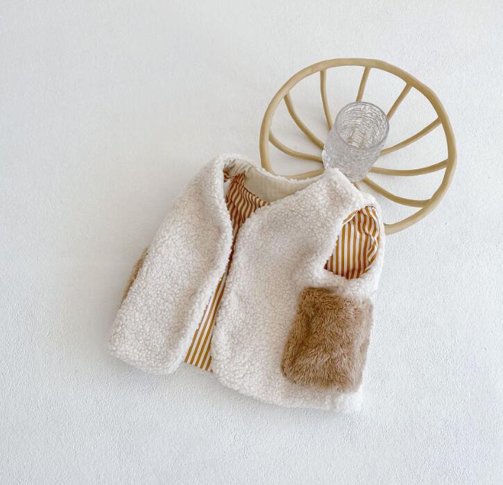 2023新入荷★ベビー服　ボアベストコート★66-100★