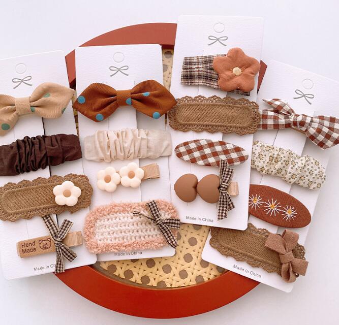 髪飾り★まとめ髪用★ヘアアクセサリー★ヘアピン★女の子★4枚入り★多色