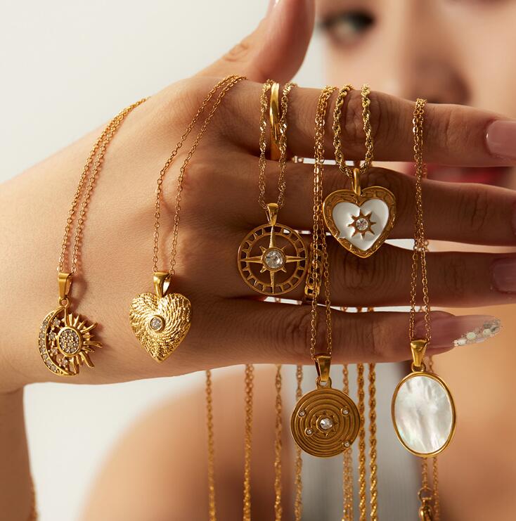 新登場!!★ネックレス★アクセサリー★首飾り★