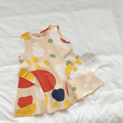 お勧め  韓国風子供服 サマーリゾート ワンピース グラフィティ ノースリープ 幾何学柄ワンピ 90-140