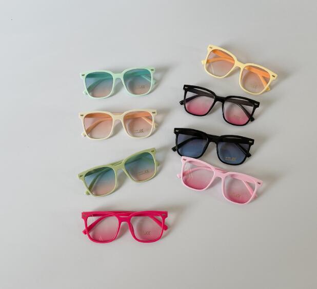 新登場!!★可愛い造型★キッズ眼鏡フレーム★メガネ　6色