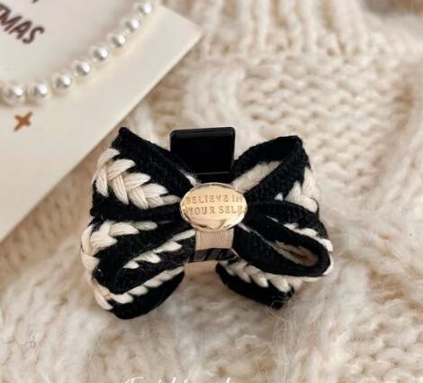 雑貨★髪飾り　ヘアビン★アクセサリー　2種選べ★