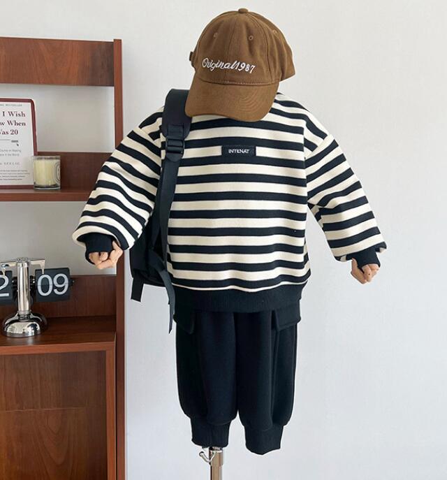 2023秋冬新品★子供服　裏起毛付きトップス★90-140cm★