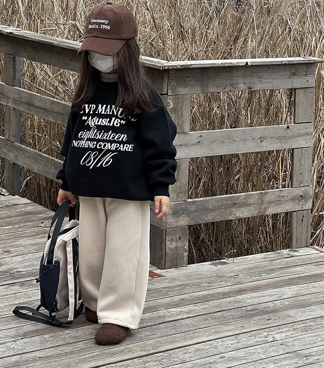 2023秋冬★子供服　裏起毛付き　トップス★100-160cm