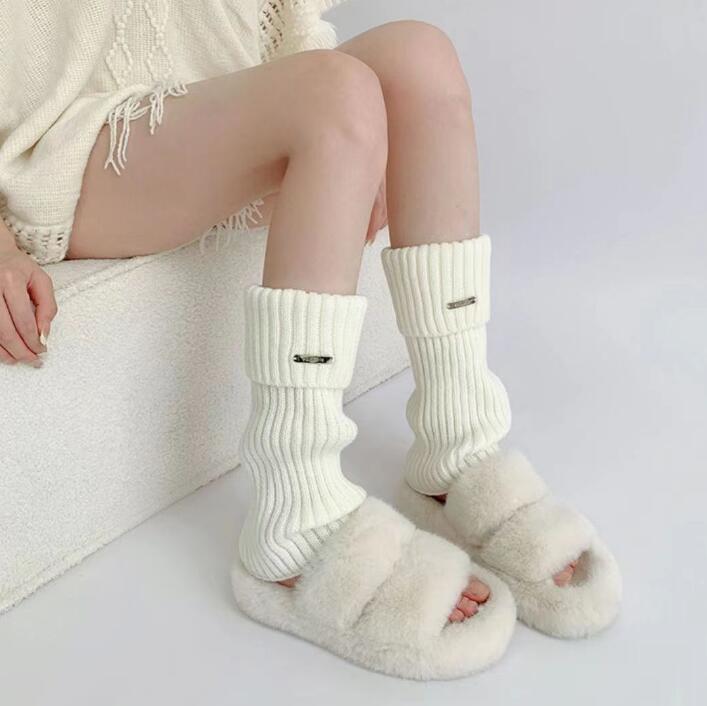 2023冬新入荷★レディース用　靴下カバー　暖かいニット履物カバー★4色