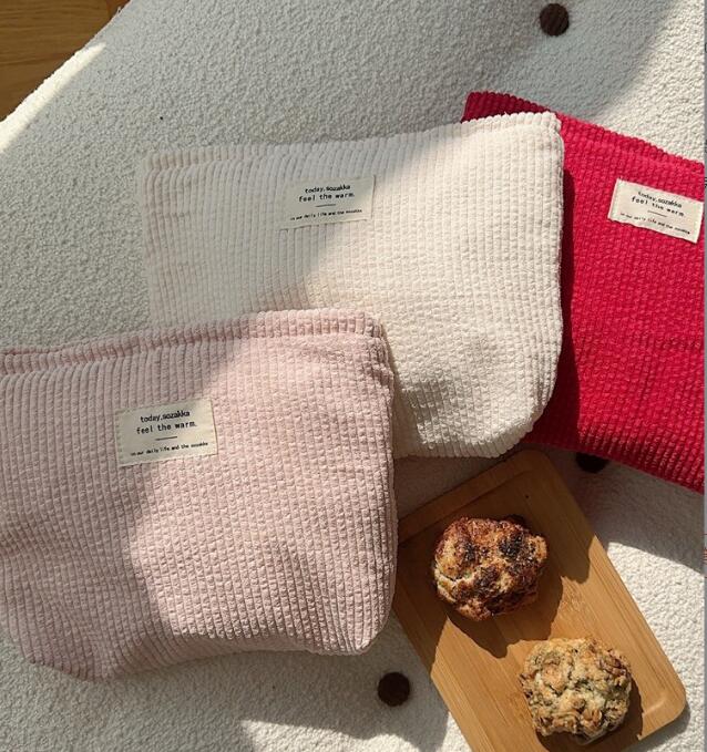 2024★ハンドバッグ★手提げ鞄★ポーチ★3色