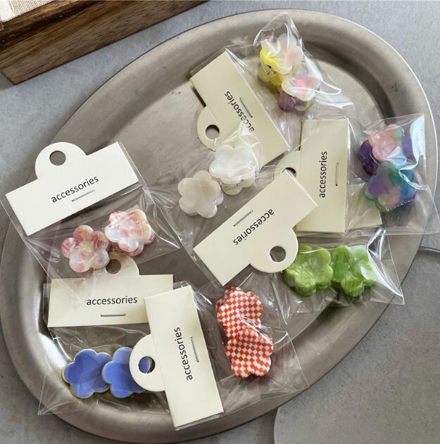 2024★髪飾り★ヘアアクセサリー★ヘアクリップ★1点=2個