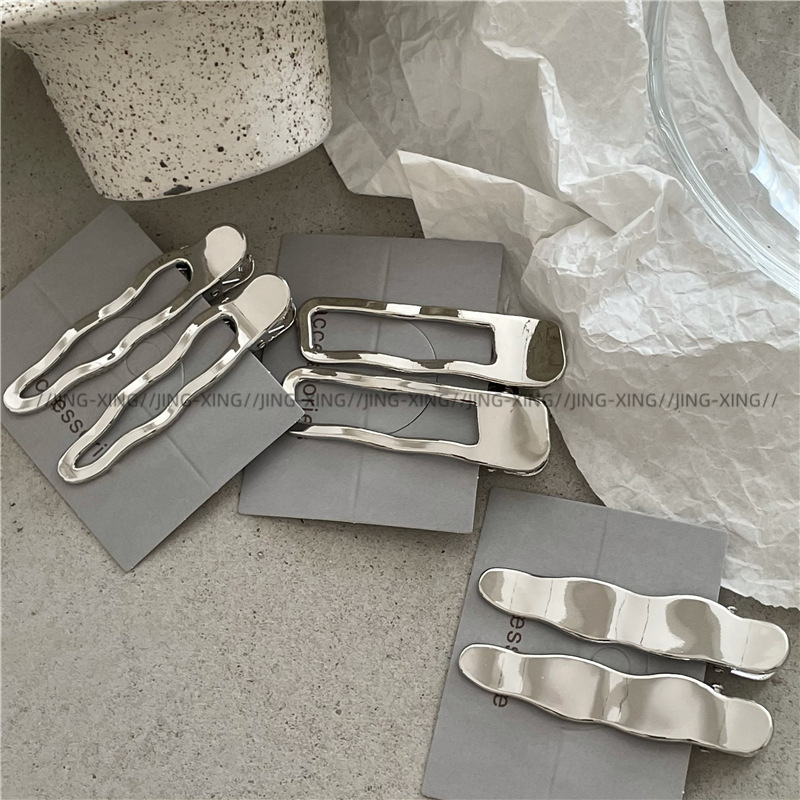 髪飾り★まとめ髪用★ヘアアクセサリー★ヘアピン★韓国風★2枚入り