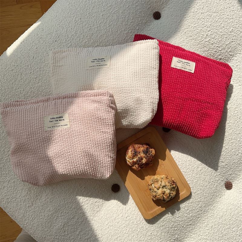 ★収納袋★可愛い財布　化粧袋　ポーチ★3色