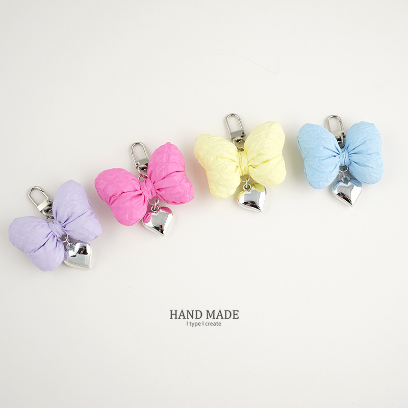 ★可愛いキーホルダー　装飾品★ぬいぐるみキーチェーン★4色