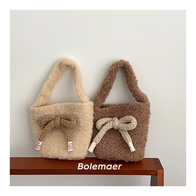 2024新型★★子供用ハンドバッグ★ニットバッグ★2色