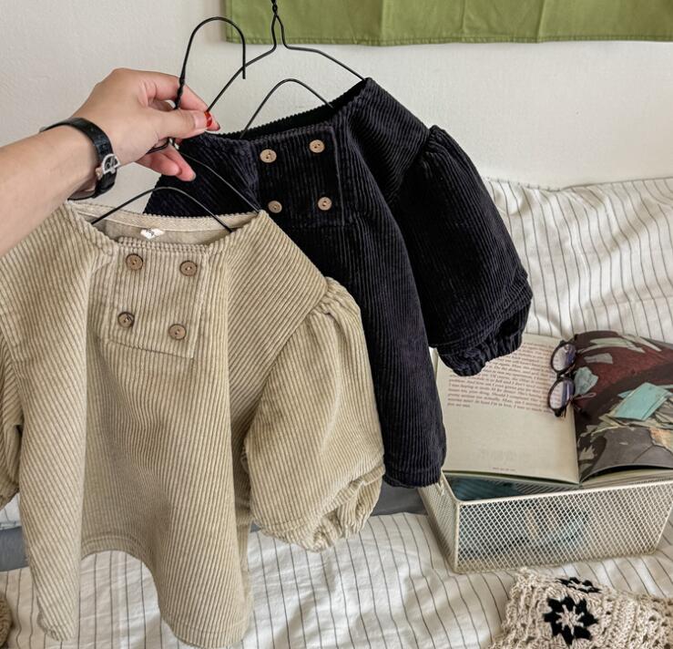 2024秋冬新品★子供服　トップス★80cm〜130cm 2色