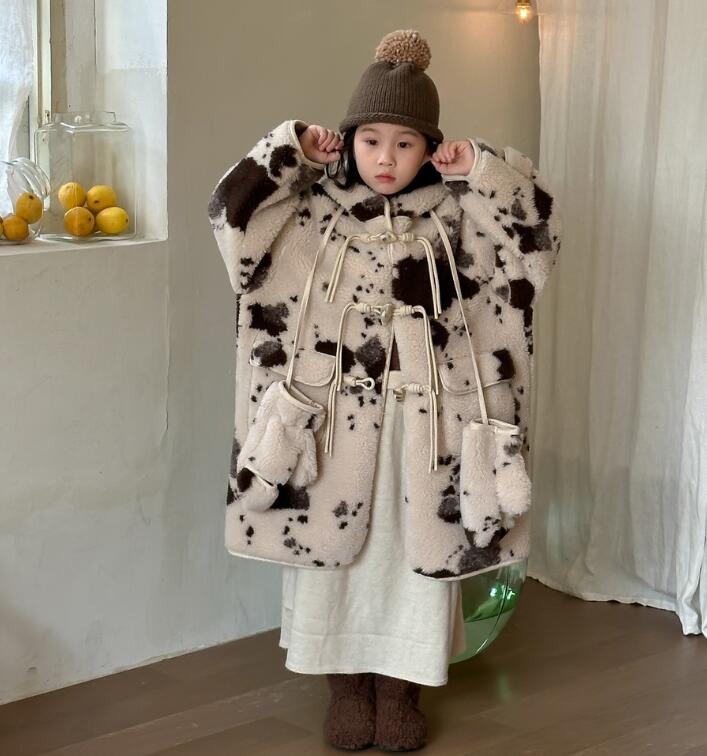 2024冬新品★子供服 　厚手コート★90cm〜150cm