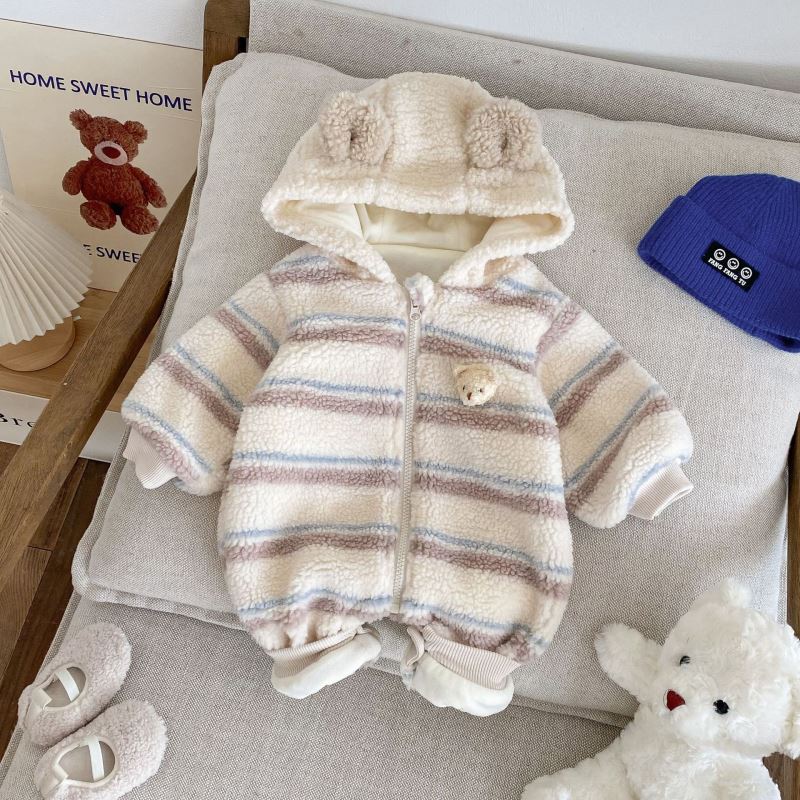 2024冬新入荷★ベビー服　ロンパース★66〜90