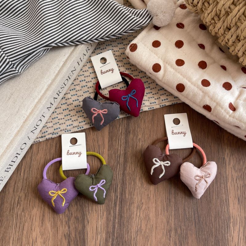 2024年新品★髪飾り　アクセサリー　ヘアゴム★3色