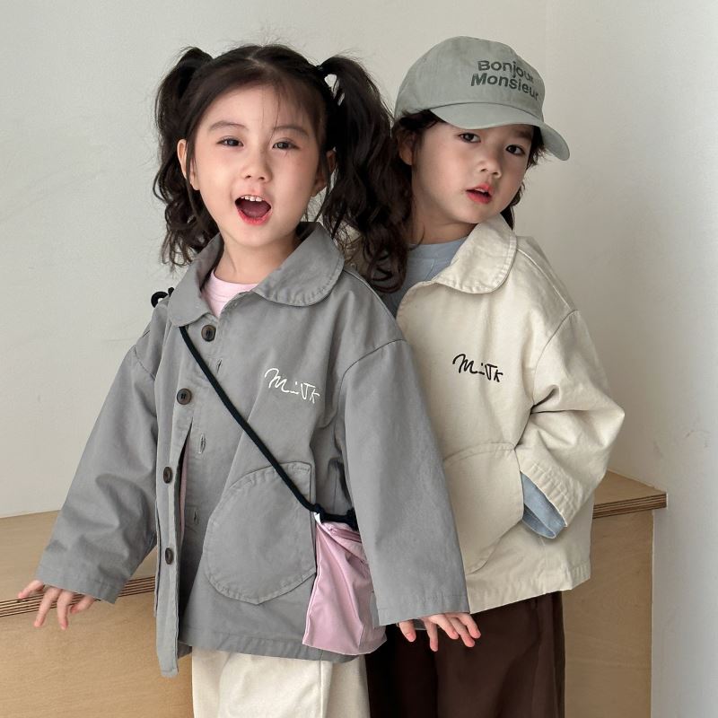 2025春入荷★子供服 　シャツ　コート★80cm〜150cm 2色