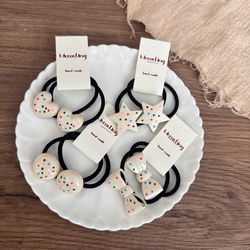 雑貨★子供用髪飾り　ヘアバンド　ヘアゴム★アクセサリー★4色