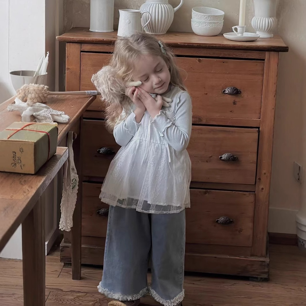 2025新作★子供服　インナー&吊りブラウス&ズボン分けて★90cm〜140cm