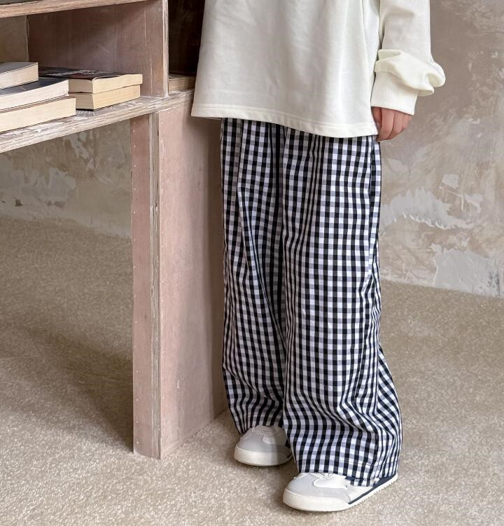 2025新入荷★子供服　ズボン★90cm〜150cm