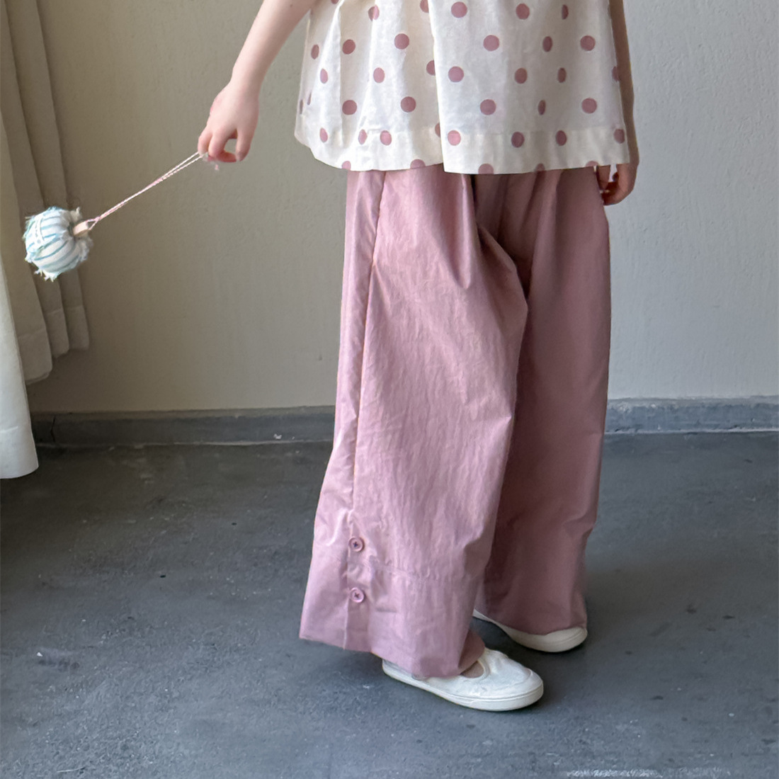 2025新入荷★子供服　ズボン★100cm〜160cm 2色