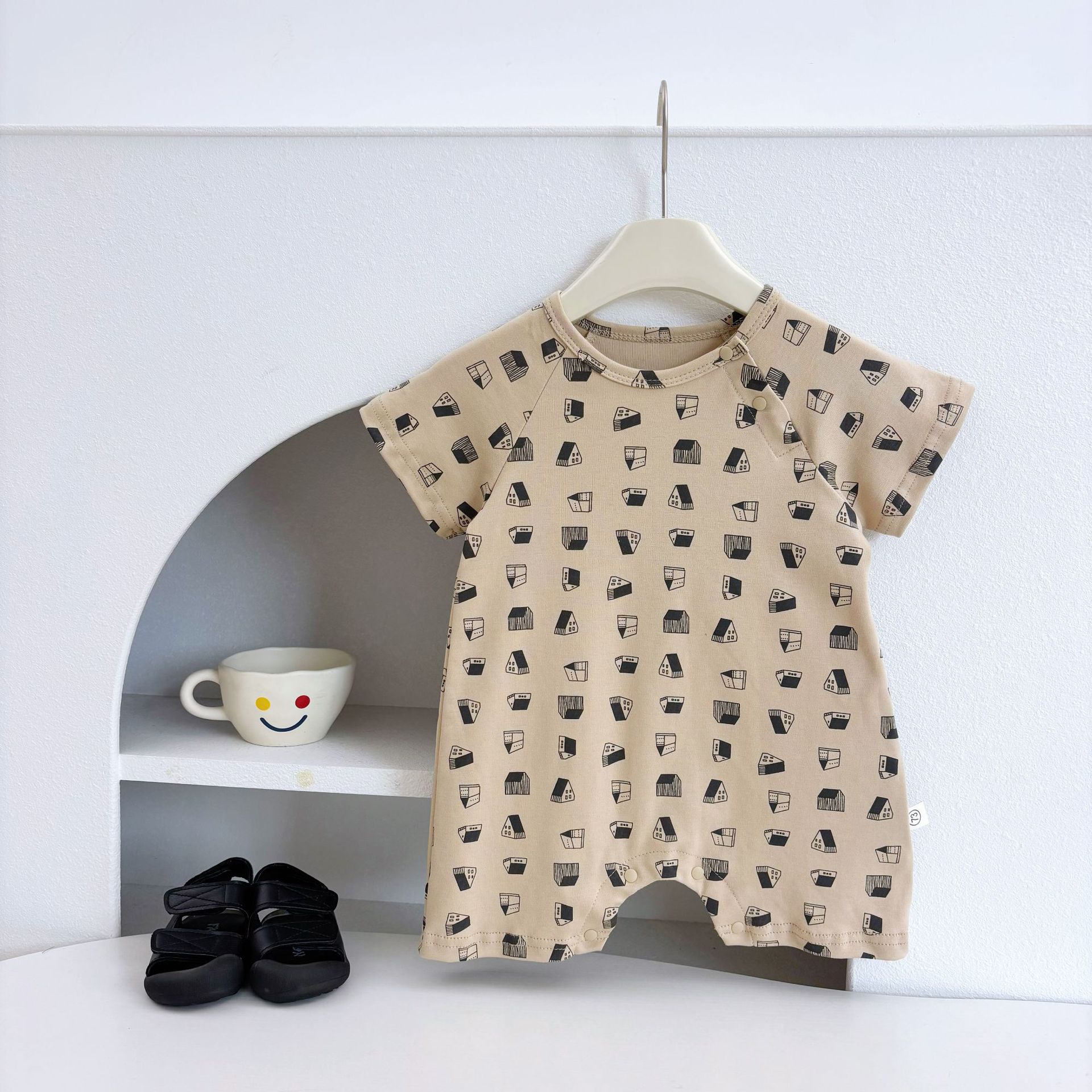 2025新入荷★ベビー服　ロンパース★66cm〜90cm