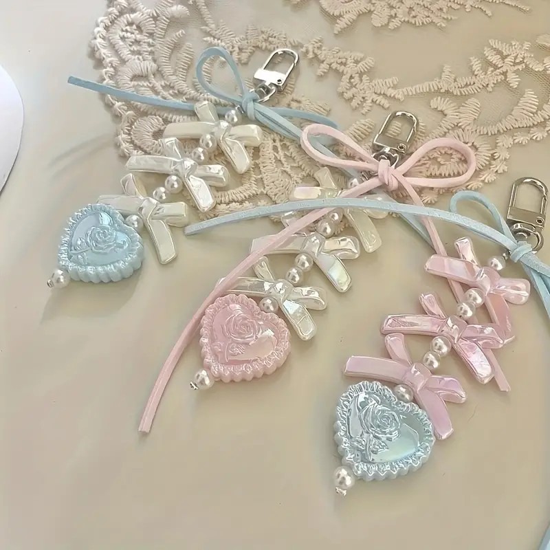 ★可愛いキーホルダー　装飾品★キーチェーン★3色