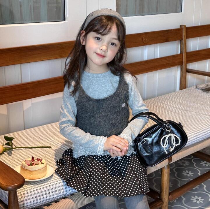 2025年新★子供服　ニットベスト　セーター★90cm〜150cm