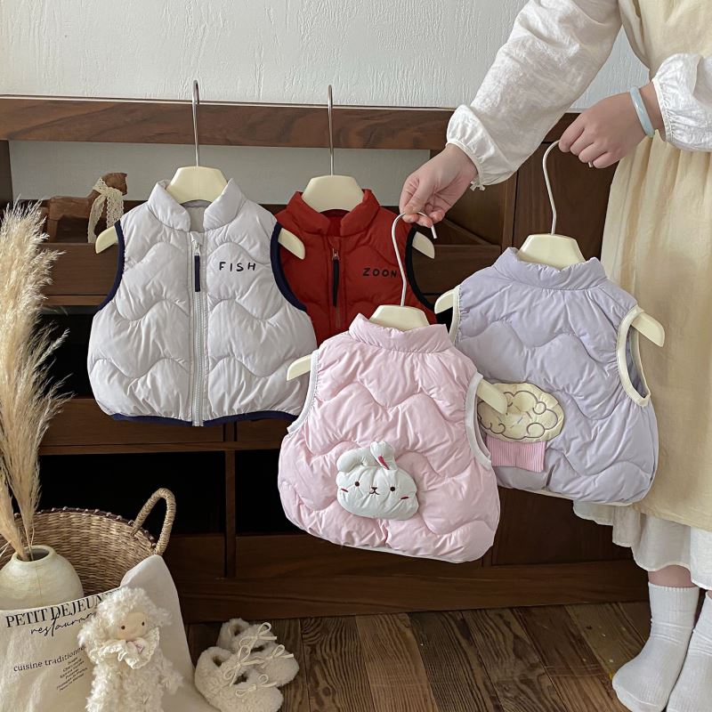 2025冬新品DX★子供服 　ベストコート★73CM〜100cm 4色