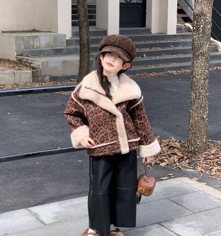 2025新品★子供服 　豹柄コート&セーター&ズボン★90cm〜140cm