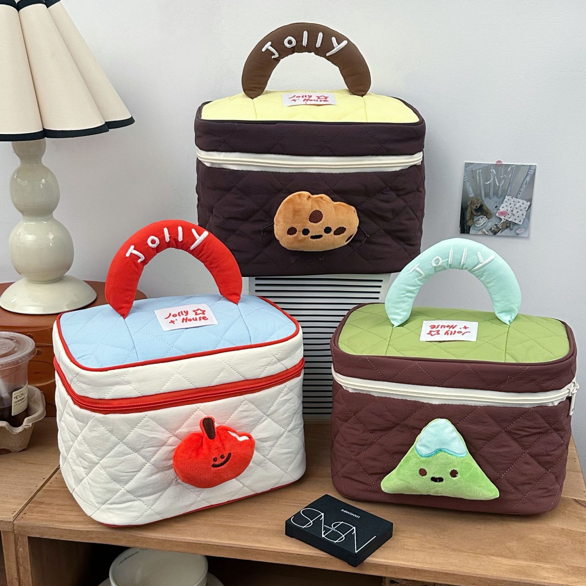 ★収納袋★可愛い財布　化粧袋　ポーチ★3種